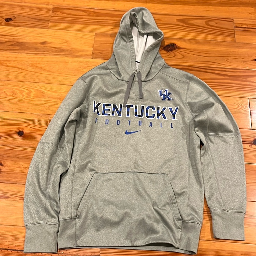 Nike therma fit hoodie Small
